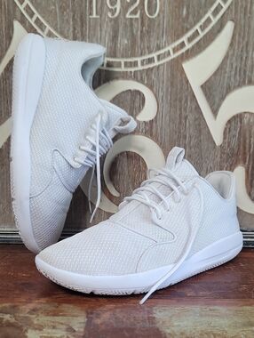 Nike Air Jordan Eclipse "Triple White" Wmns 9.5 Good Cond. Fast Shipping